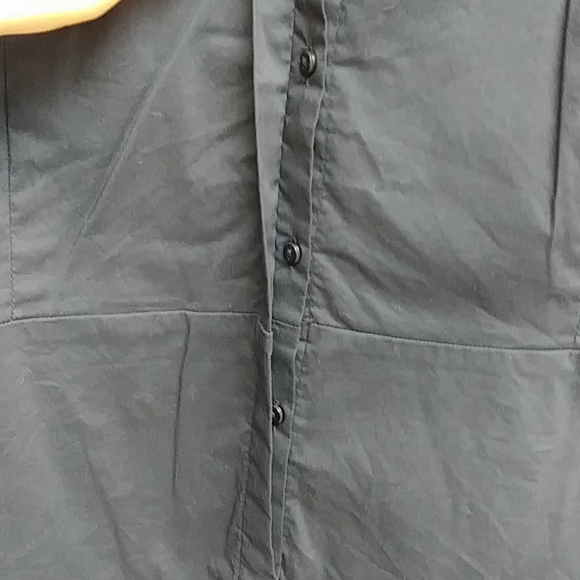 Le Chateau Dark Navy sleeveless blouse - Picture 4 of 7